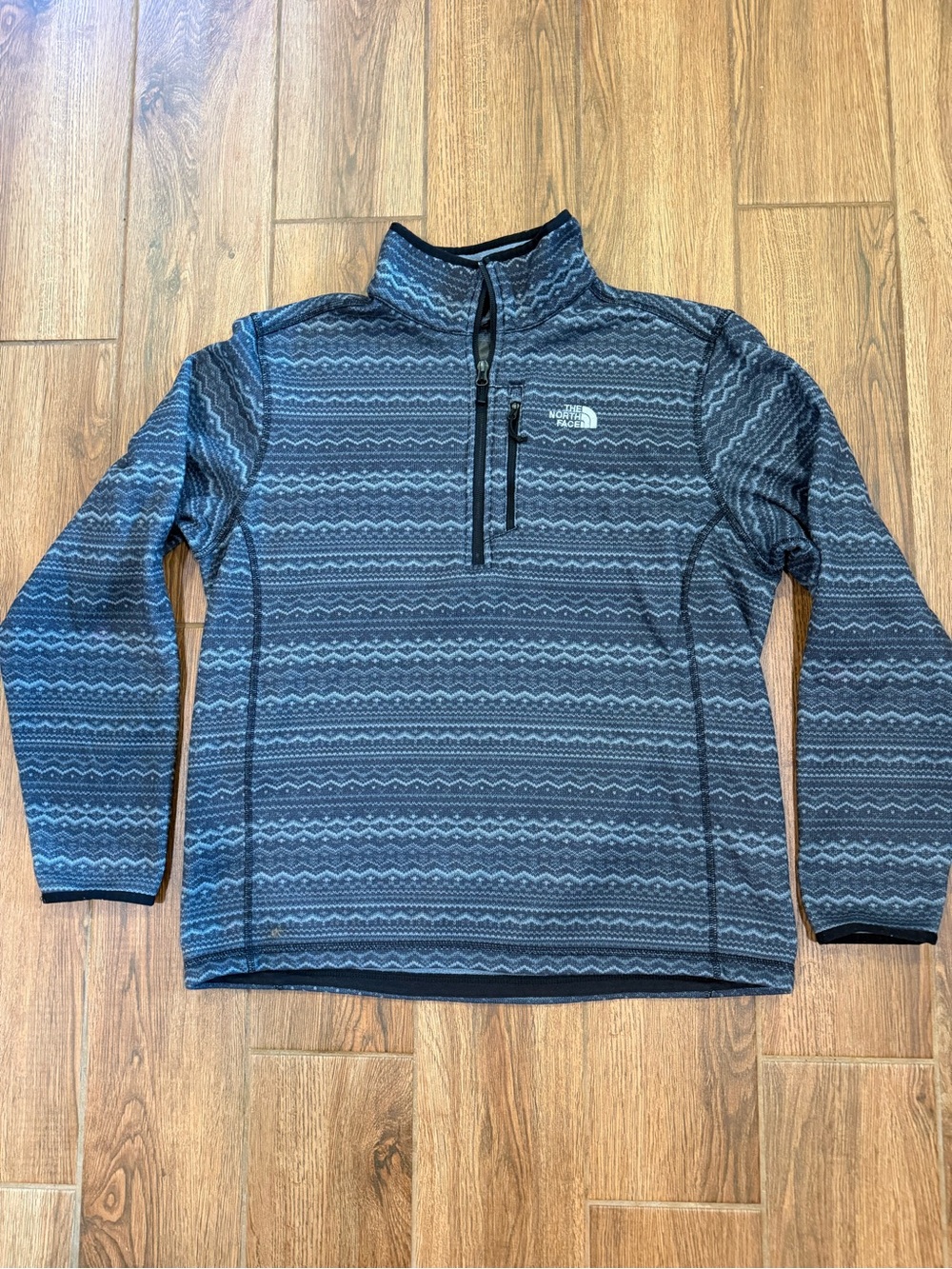 The North Face Men’s Gray Geometric Fleece 1/4 Zip Pullover Sweatshirt Size L